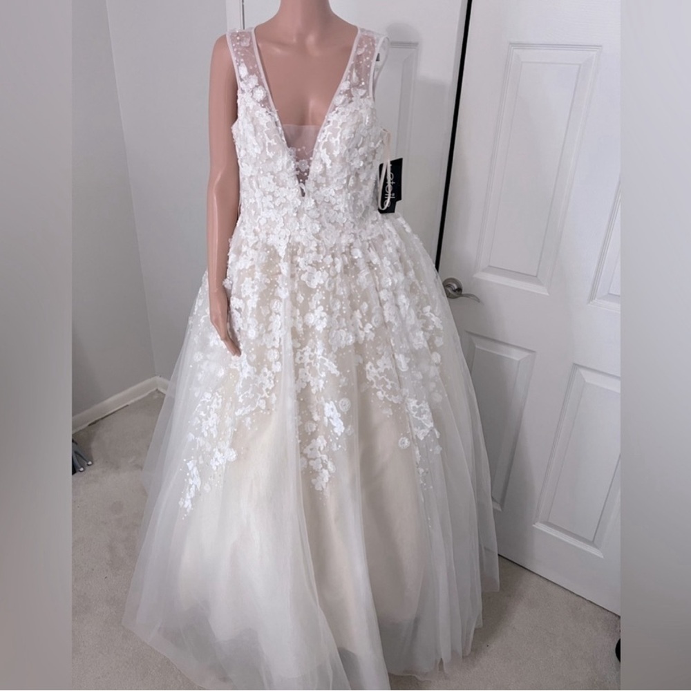 Cinderella Sheer V Neck Lace, Faux Pearls Sequins Wedding Cream/White Dress